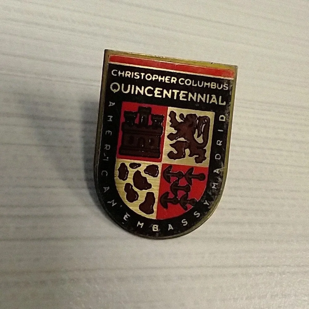 Vintage 1992 American Embassy Madrid Christopher Columbus Quincentennial Pin